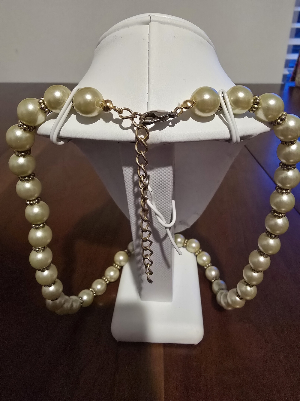 Green Pearl Beaded Necklace - Women Jewelry, New - Picture 3 of 6